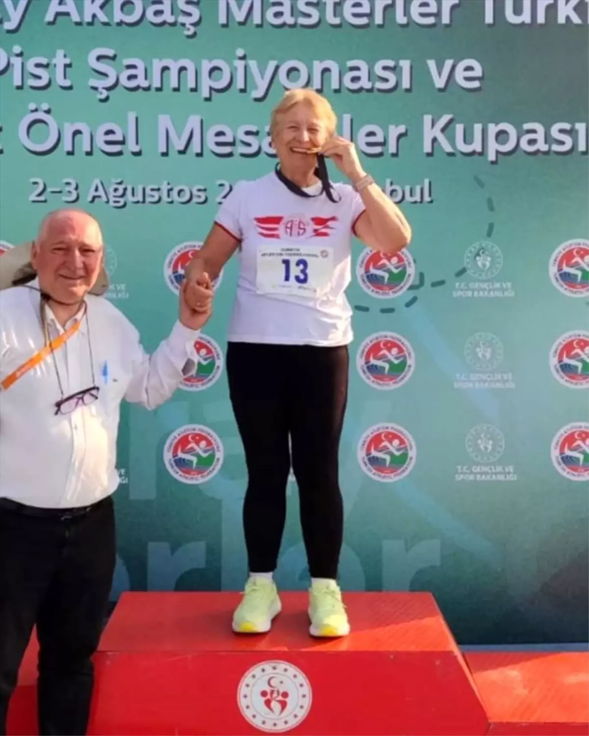 Çiçek Solon Şensoy, Gülle Atmada Türkiye Rekoru Kırdı