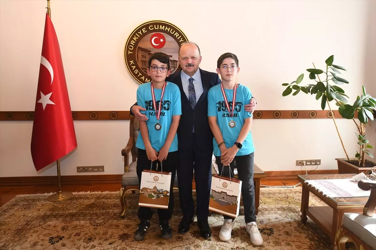 Kastamonu Öğrencileri Uluslararası Robot Yarışmasında Türkiye Birincisi Oldu