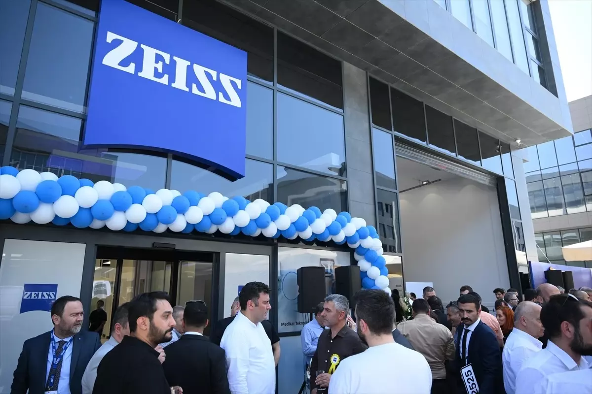 ZEISS Grup Türkiye'de Yeni Müşteri Merkezini Açtı