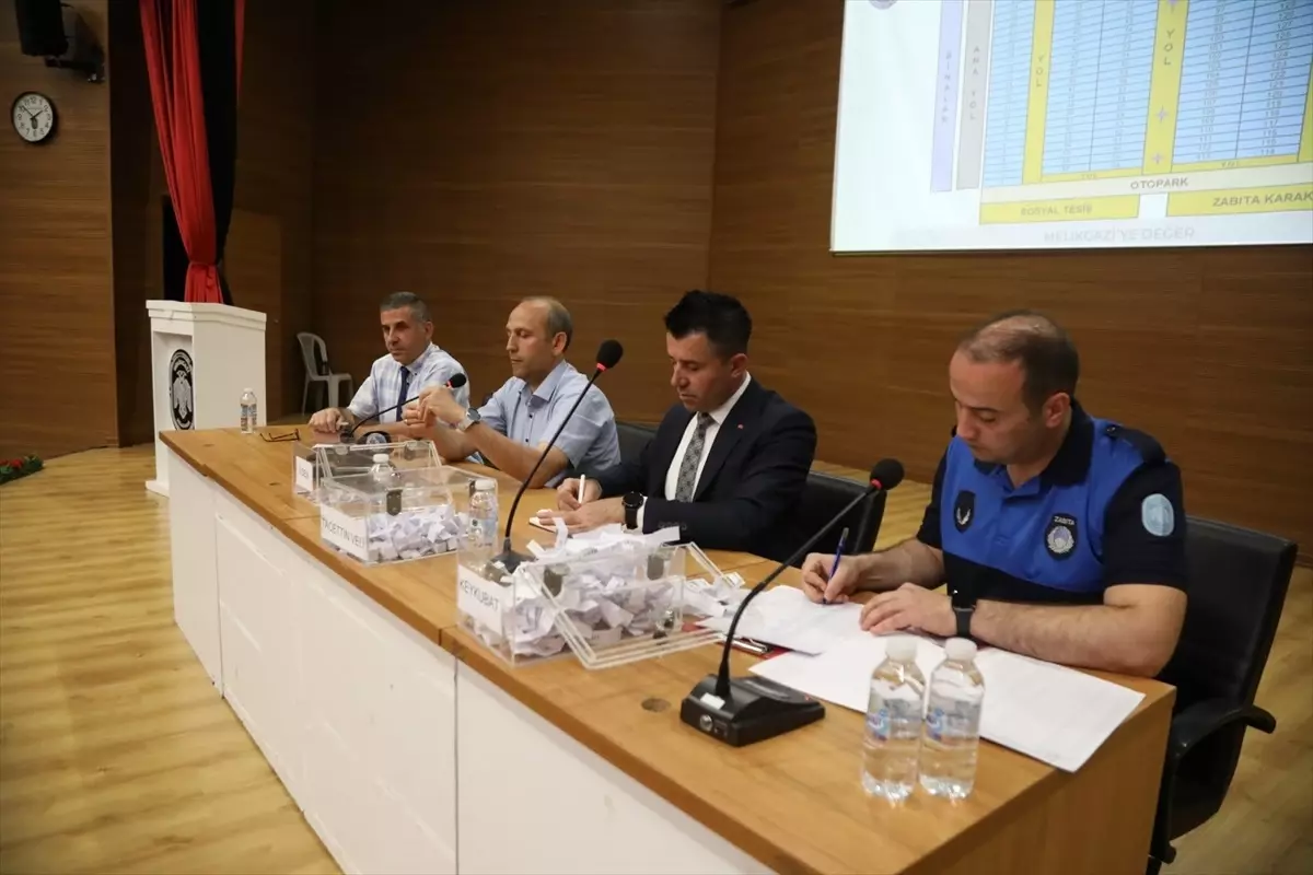 Melikgazi Belediyesi'nden Organik Pazar Kura Çekimi