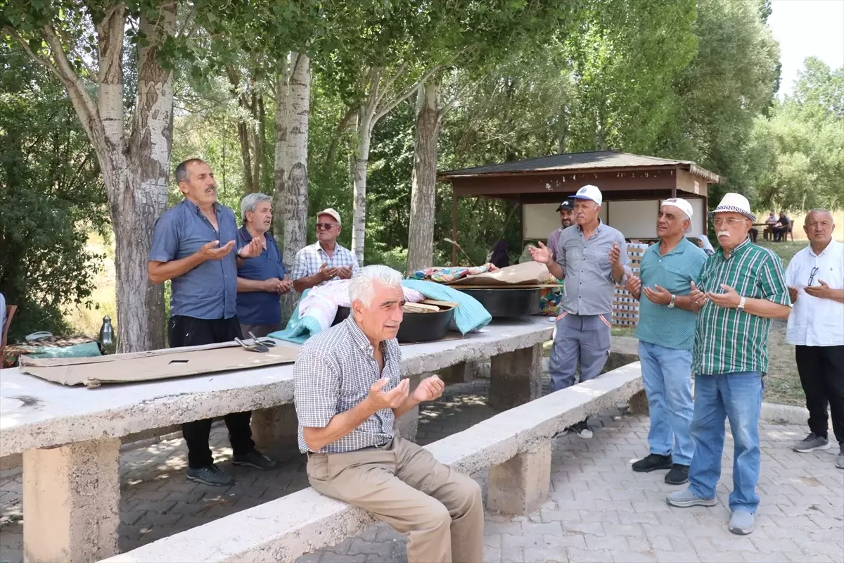 Gurbetçiler Pilav Festivali: Memleket Özlemi Bir Araya Getirdi