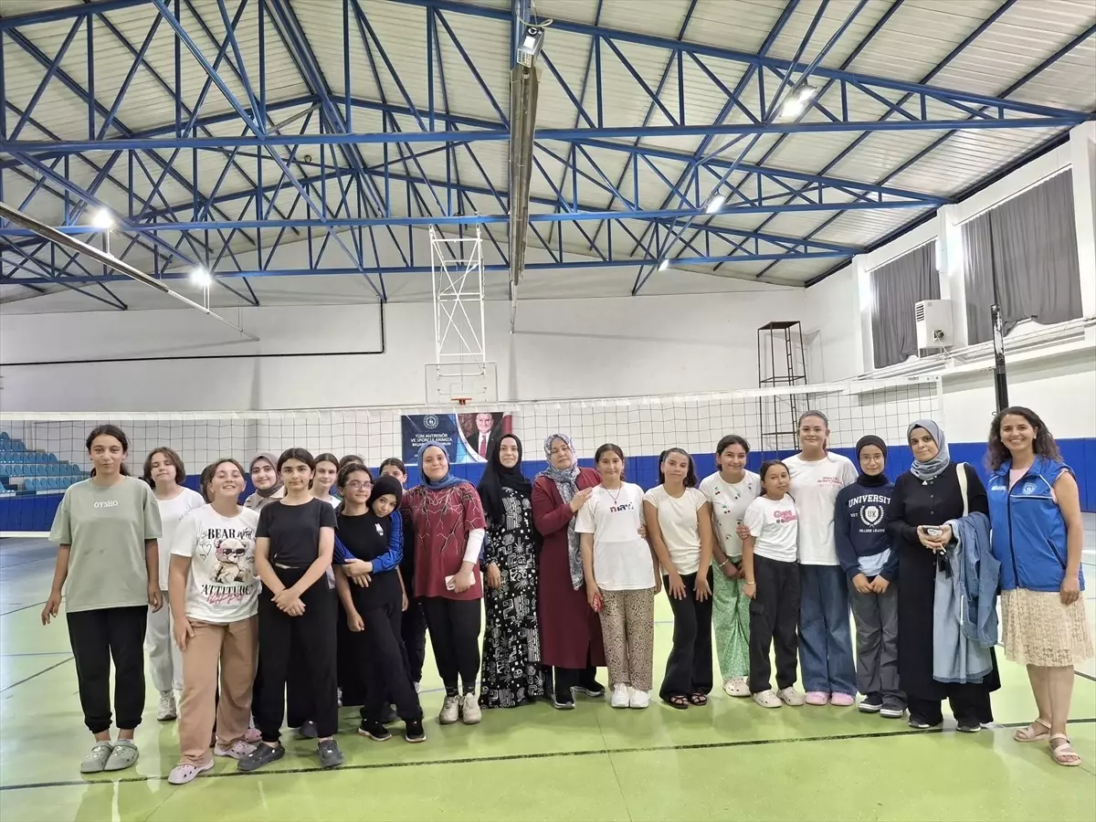Cide'deki Kur'an Kursu Öğrencileri Spor Etkinliği Düzenledi