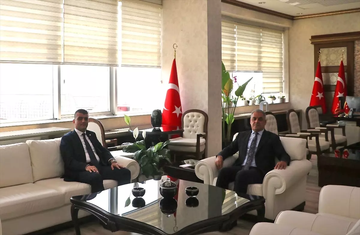 Mersin Barosu Başkanı Gazi Özdemir, Başsavcı Ahmet Çelikkol'u Ziyaret Etti