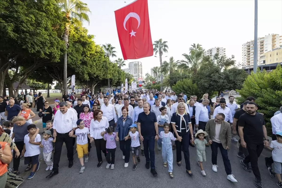 Mersin'de Araçsız Sokak Günü Etkinliği Düzenlendi