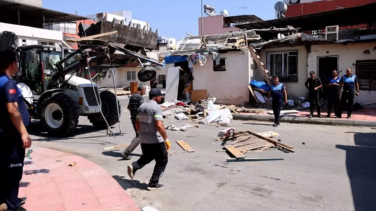 Mersin'de Hurda ve Atık Malzeme Biriktiren Kişiye Ceza