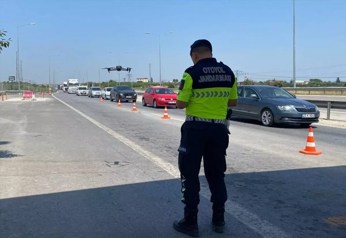 Mersin'de Dron Destekli Trafik Uygulamasında 37 Sürücüye Ceza