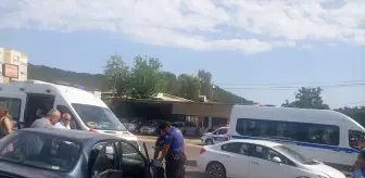Mersin'de Trafik Kazası: 3 Yaralı