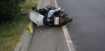 Mersin'de Motosiklet Kazası: Yaya ve Sürücü Yaralı