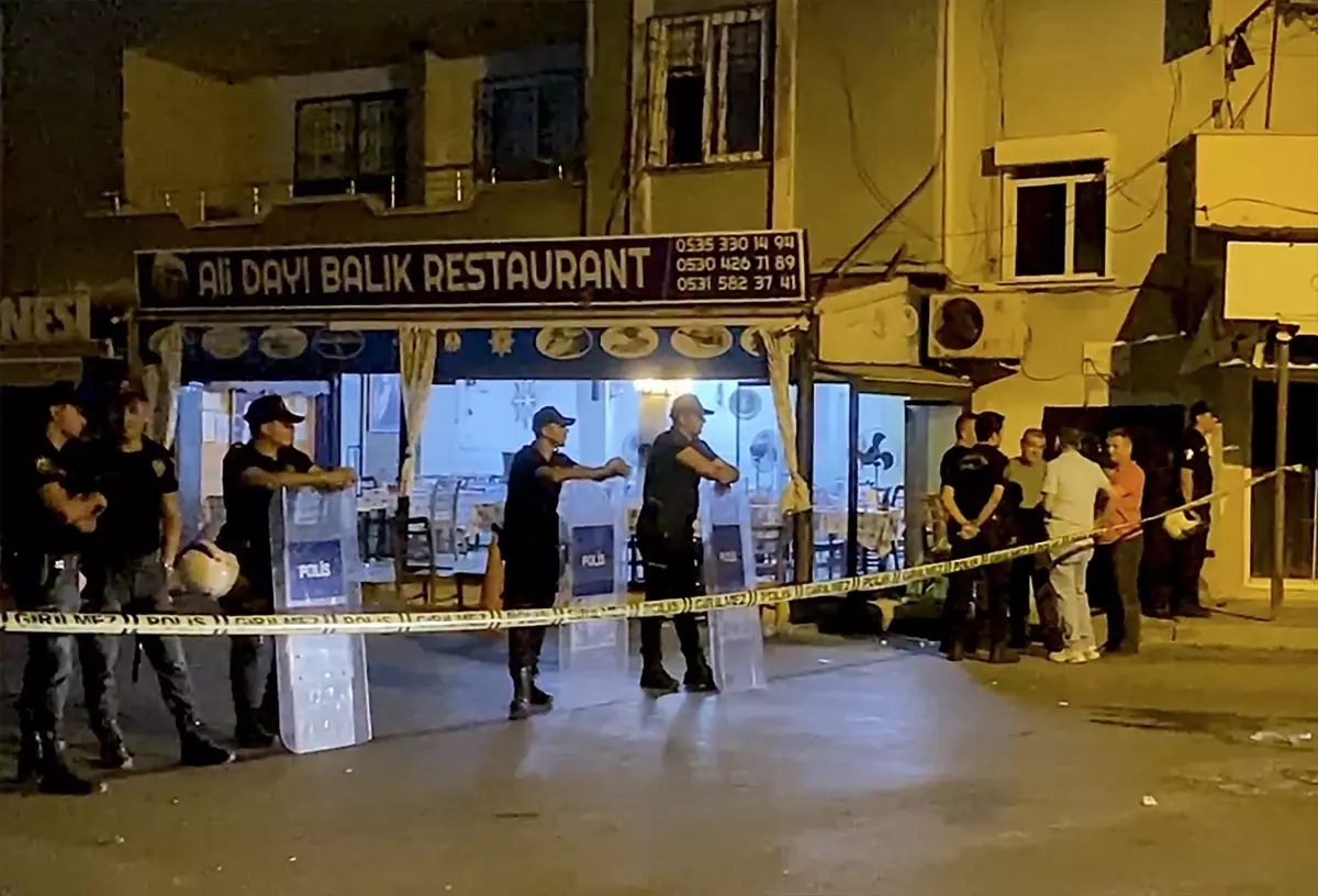 Mersin'de Restoran Kavgası: 1'i Ağır 7 Yaralı