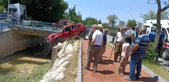 Tarsus'ta Trafik Kazası: 3 Yaralı