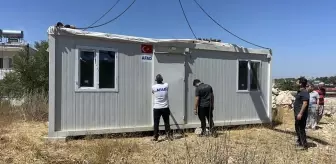 Mersin Silifke'de Yangın Sonrası Yaşam Konteynerleri Kuruluyor