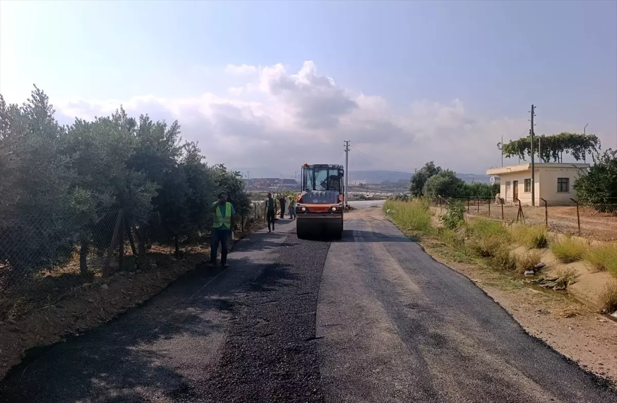 Mersin Akdeniz'de Yol Yenileme Çalışmaları Başladı