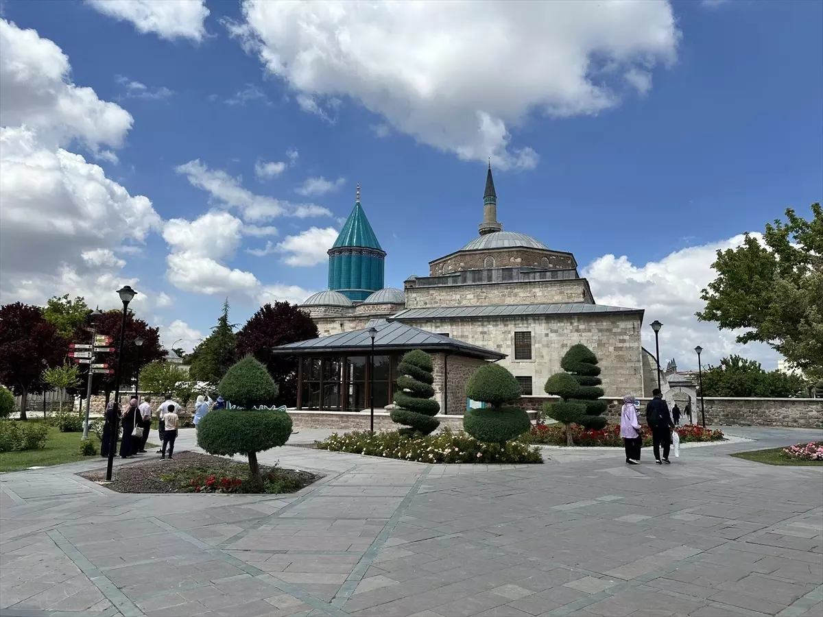 Mevlana Müzesi, 2023'ün İlk Dört Ayında 917 Bin Ziyaretçi Ağırladı