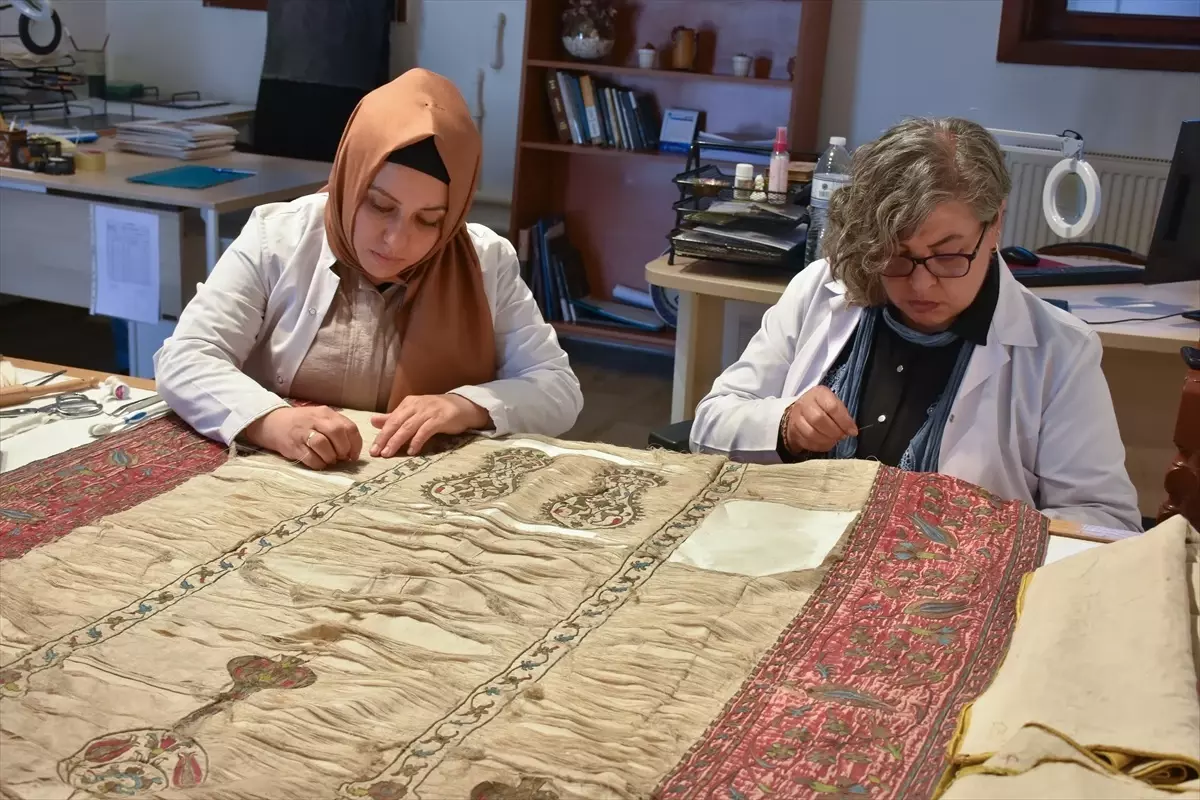 Mevlana Müzesi'nde 19 Eserin Restorasyon Çalışmaları Tamamlandı