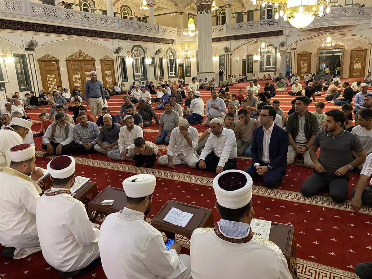 Mevlit Kandili Midyat'ta Dualarla İdraf Edildi