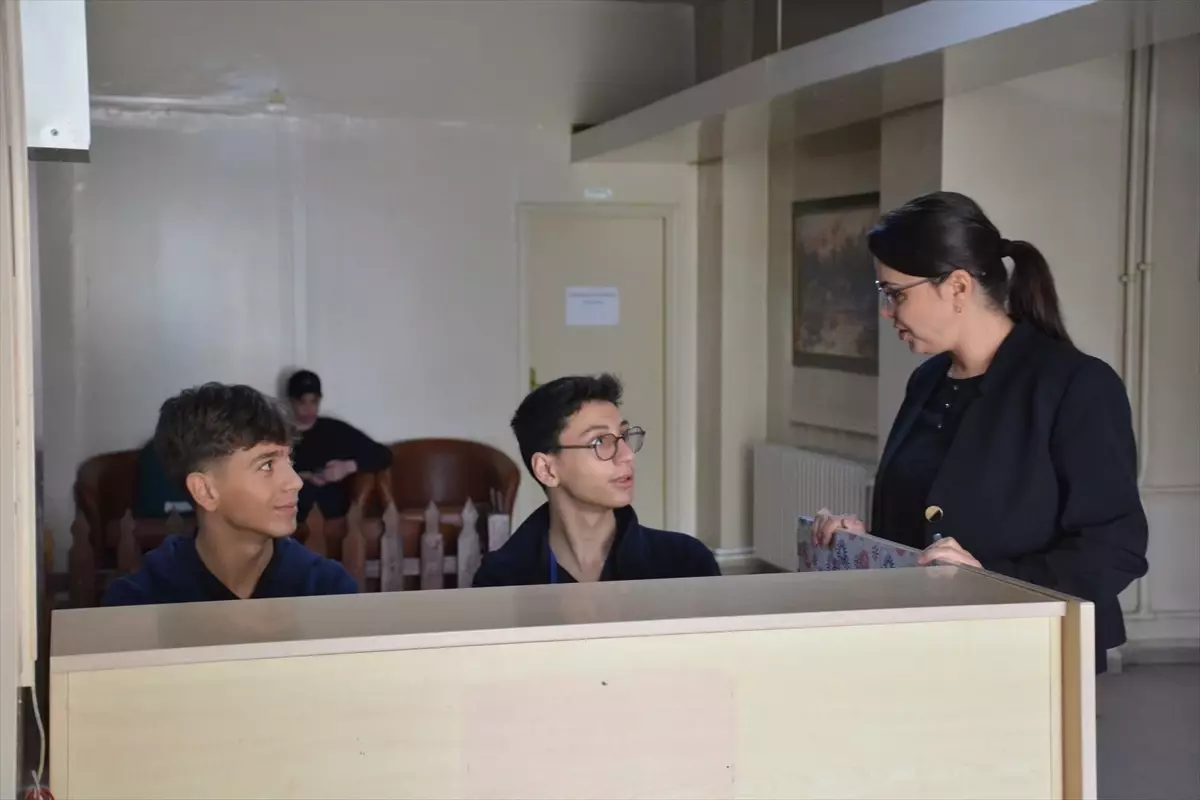 Mengen Aşçılar Lisesi'nde İlk Kadın Müdür Atandı