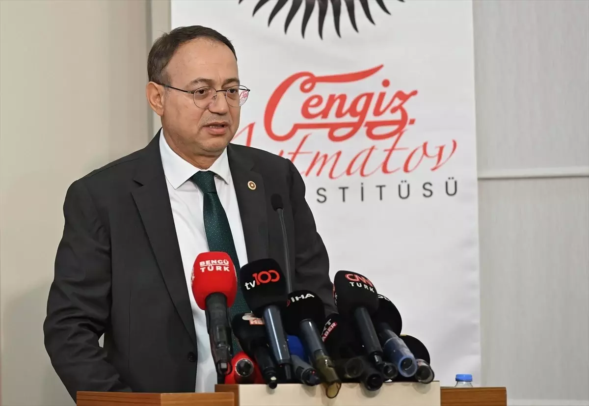 MHP'de ortak Türk alfabesi ile hazırlanan Cengiz Aytmatov'un eseri "Cemile"nin tanıtımı yapıldı