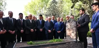 Bahçeli, Kurban Bayramı'nda Ülkü Ocakları Vakfını Ziyaret Etti
