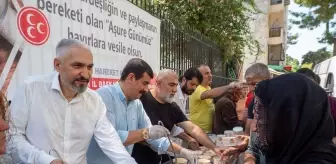 MHP İzmir İl Başkanlığı'ndan Aşure İkramı