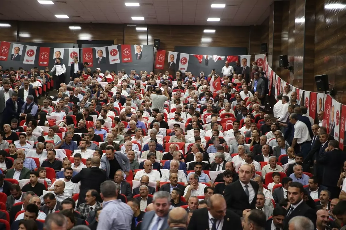 MHP'nin 'Terörsüz Türkiye için Milli Birlik ve Dayanışma Buluşmaları' Van'da düzenlendi