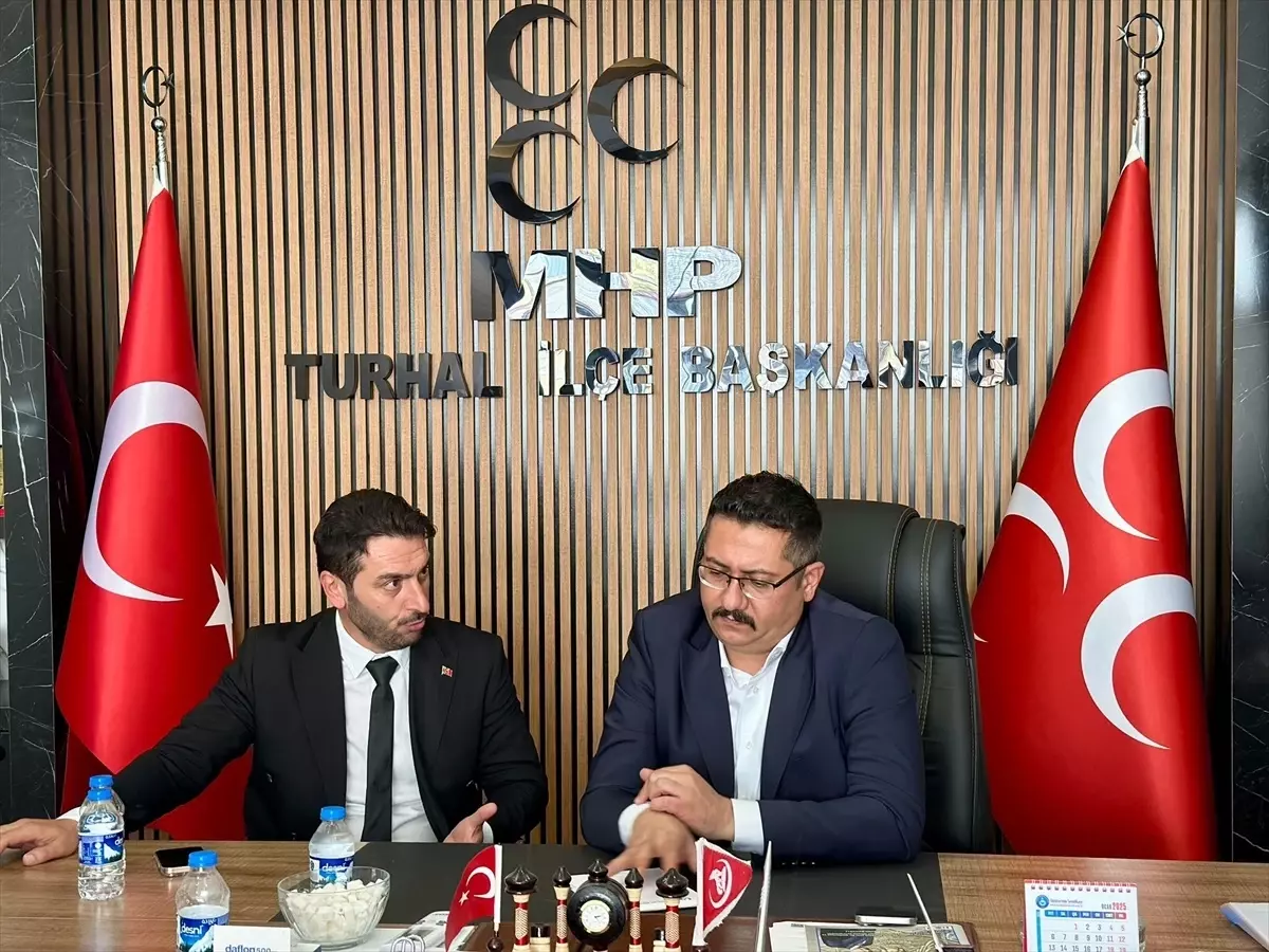 MHP Tokat İl Başkanı Mustafa İpek, Turhal'da İstişare Toplantısı Düzenledi
