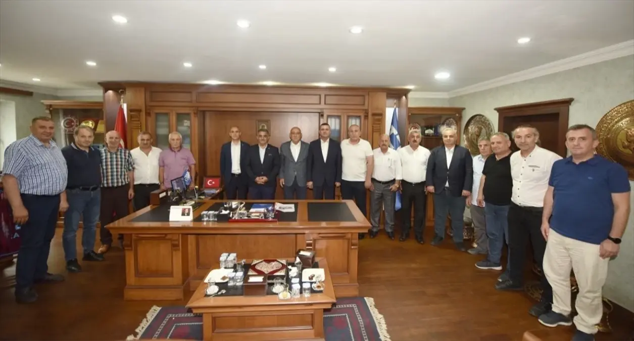 MHP Trabzon İl Başkanı Sivrikaya TESOB'u Ziyaret Etti