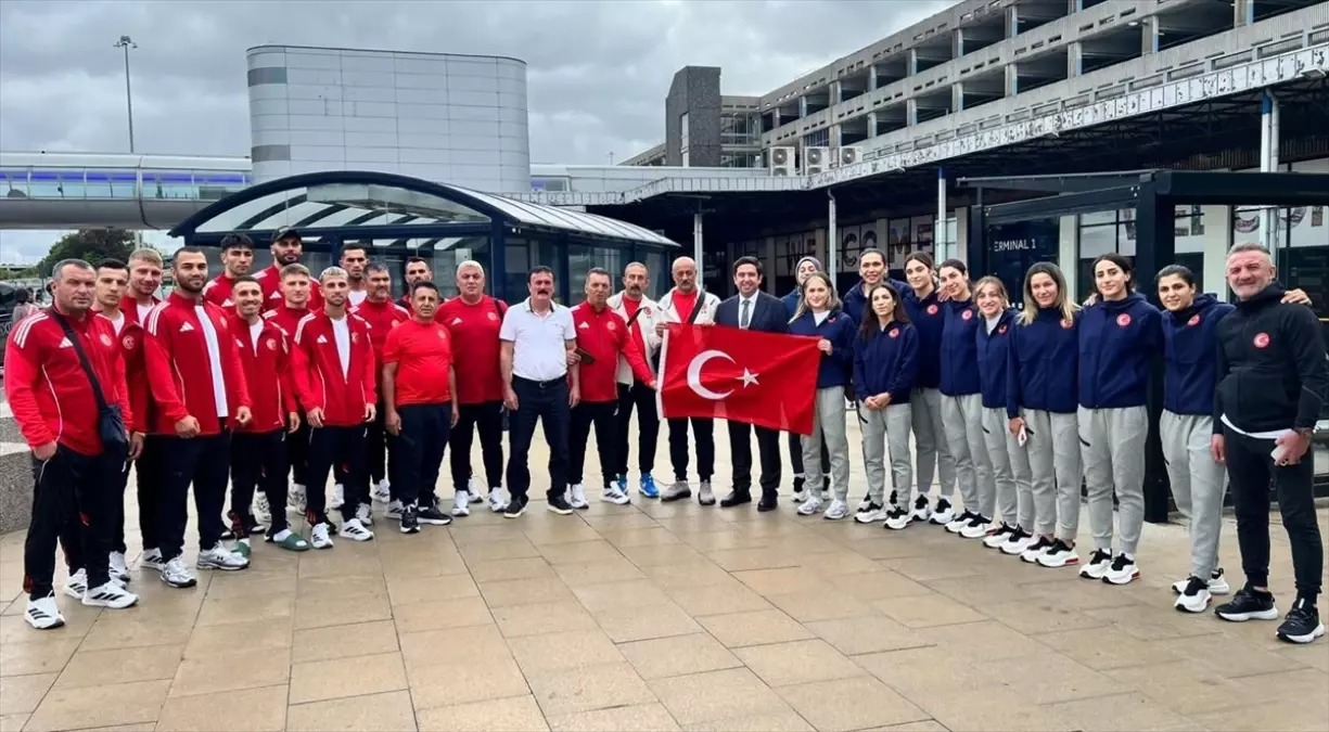 Milli Boksörler Dünya Şampiyonası İçin Liverpool'a Gitti