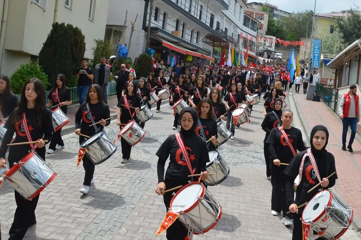 Havza'da Atatürk ve Milli Mücadele İçin Yürüyüş Düzenlendi