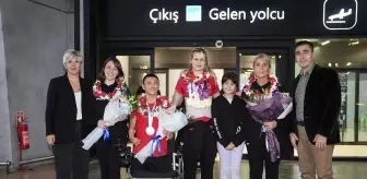 Milli Para Yüzücüler Singapur'da Büyük Başarı Elde Etti