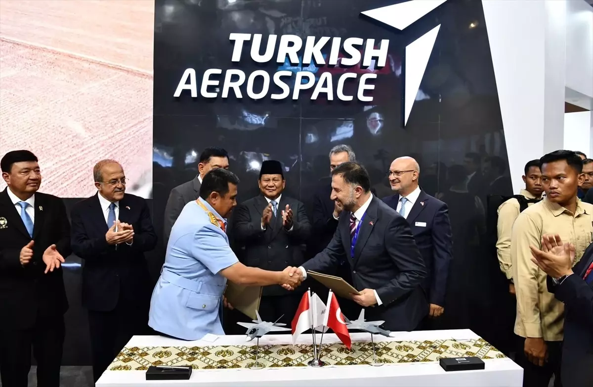 Milli Savunma Bakan Yardımcısı Alpay, Indo Defence-2025 Fuarı'na Katıldı