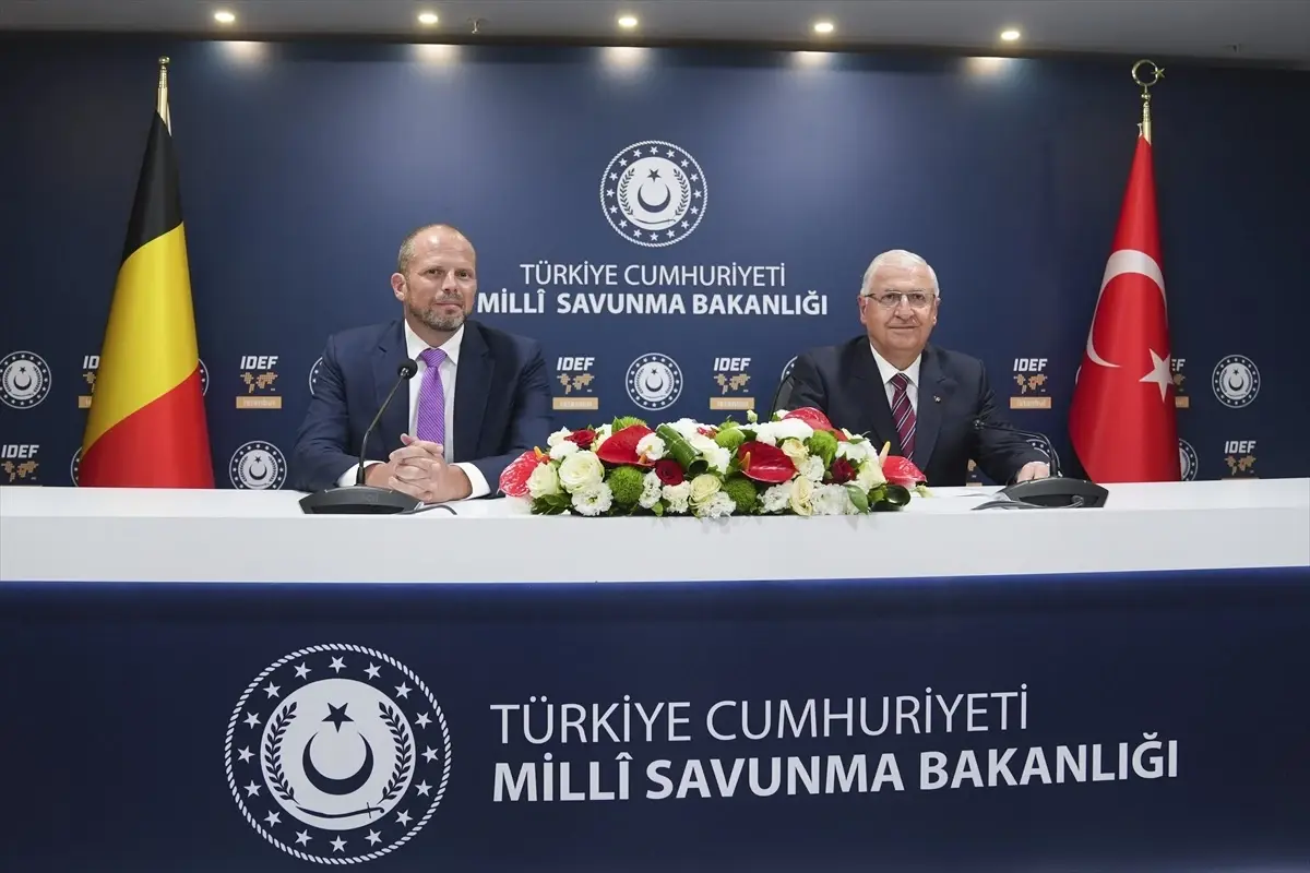 Milli Savunma Bakanı Yaşar Güler, Belçika Savunma Bakanı Francken ile Görüştü