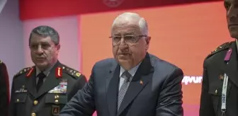 Milli Savunma Bakanı Güler'den IDEF 2025'te 'Aile Yılı Standı'na ziyaret Açıklaması