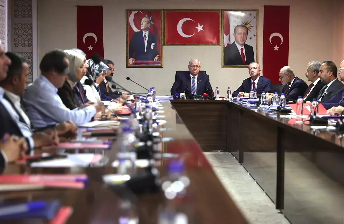 Milli Savunma Bakanı Güler, Hakkari'de konuştu Açıklaması