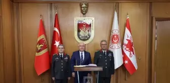 Milli Savunma Bakanı Güler, Kara Kuvvetleri Komutanlığı'nda Devir-Teslim Törenine Katıldı