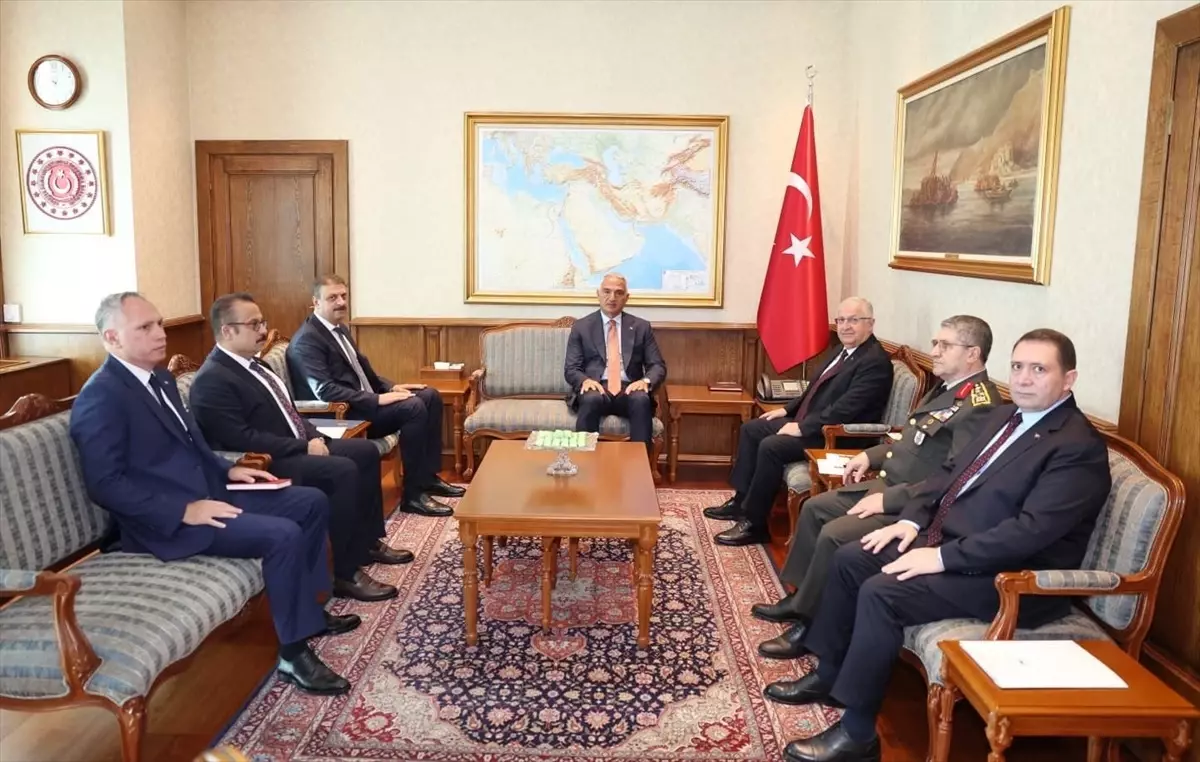 Milli Savunma ve Kültür Bakanları Bir Araya Geldi