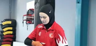 Milli Sporcu Ayşe Kaplan, Dünya Kick Boks Şampiyonası için Hazırlanıyor