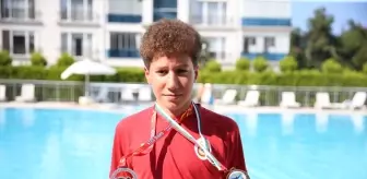 Milli Yüzücü Kuzey Set, Yunanistan'daki Yarışma İçin Gün Sayıyor