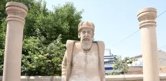 Mimar Sinan'ın Heykeli Onarıldı