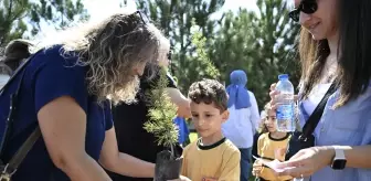 Minik öğrenciler için 'Uyum Haftası' kapsamında fidan dikimi etkinliği düzenlendi