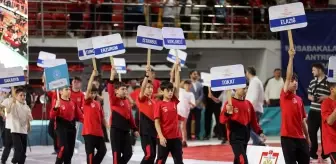 Sivas'ta Minikler Türkiye Güreş Şampiyonası Açıldı