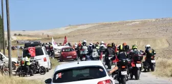 Motosiklet gönüllüleri, Büyük Taarruz'u 'süvarinin izinden' giderek anıyor