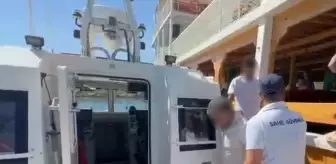 Muğla'da Gezi Teknesinde Yaralanan Kişi Hastaneye Kaldırıldı