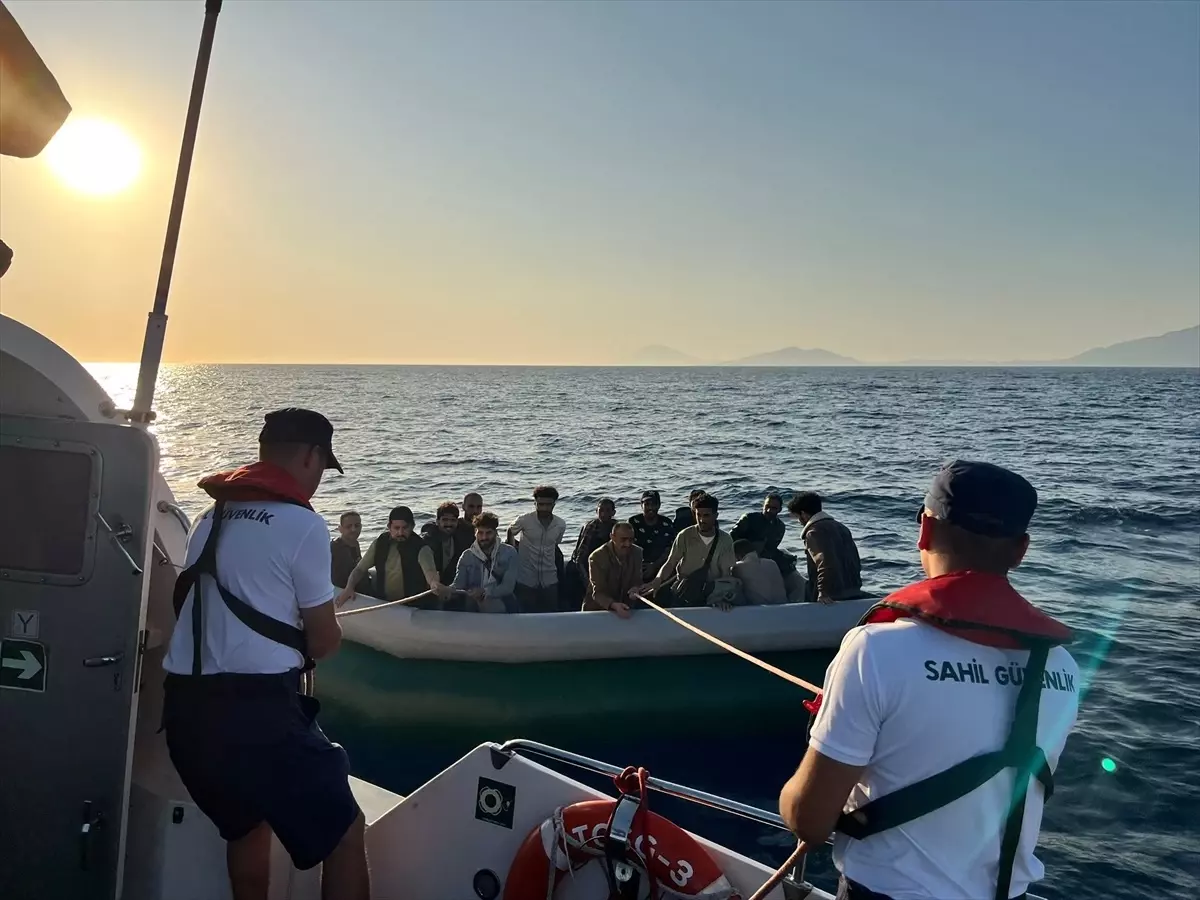 Datça Açıklarındaki Düzensiz Göçmenler Kurtarıldı