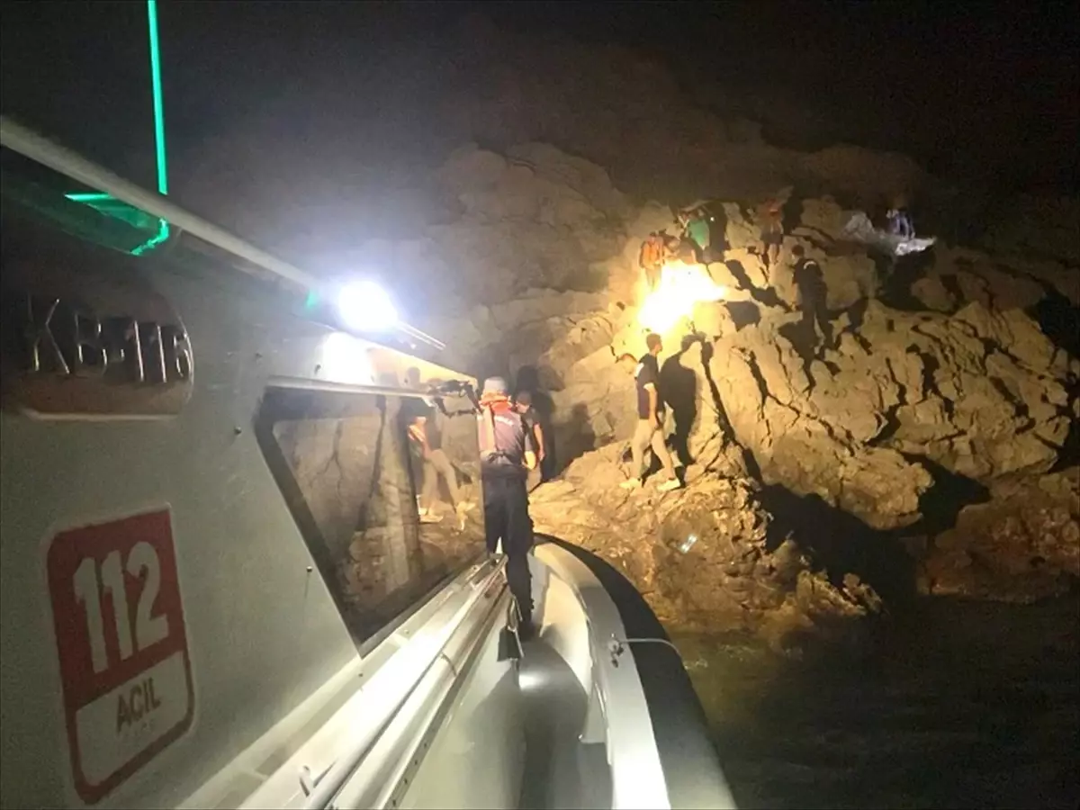 Marmaris'te 16 Düzensiz Göçmen Yakalandı