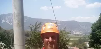 Muğla'da Ayağı Kırılan Leylek Kurtarıldı