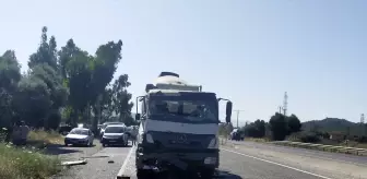 Muğla'da Beton Mikseri ile Minibüs Çarpıştı: 1 Ölü, 12 Yaralı