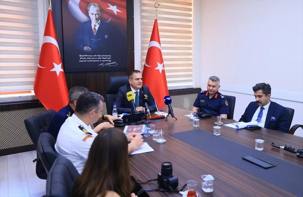 Muğla Valisi Akbıyık'tan Orman Yangınlarına Yönelik Teyakkuz Açıklaması