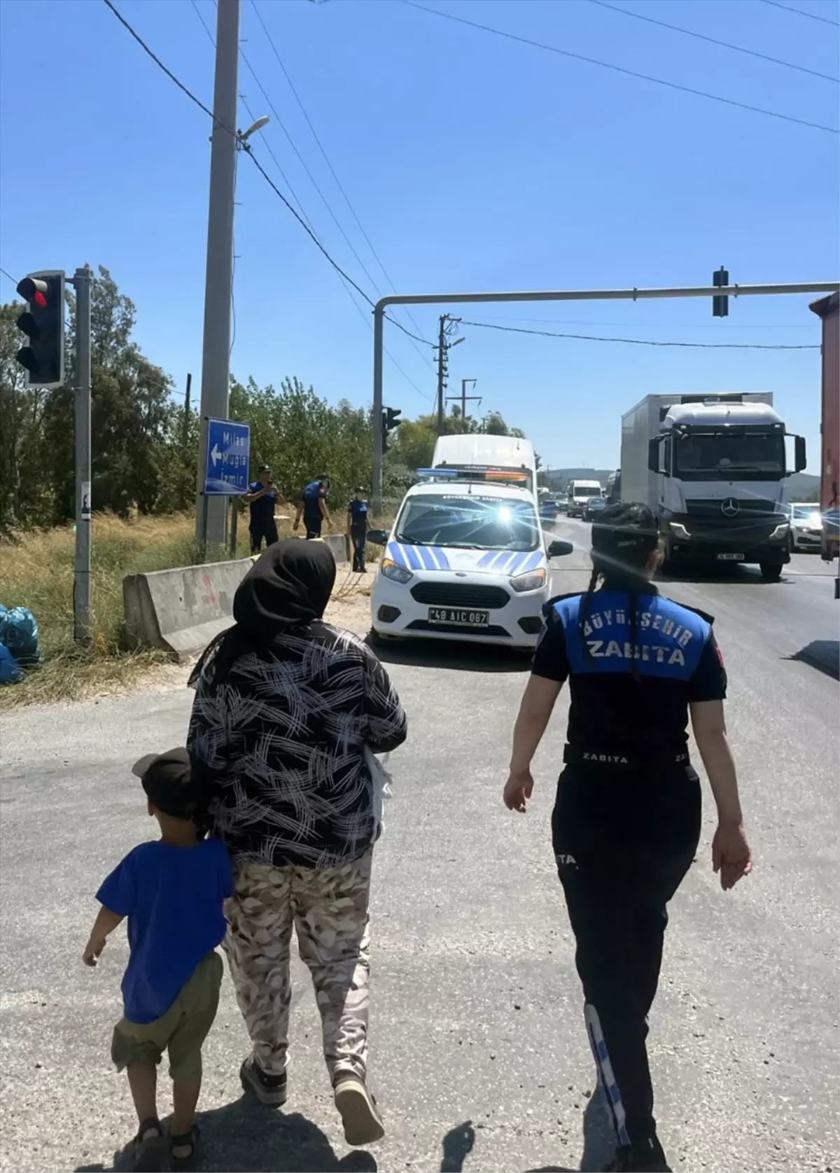 Muğla'da Çocukları Kullanarak Dilencilik Yapan 5 Kadın Yakalandı