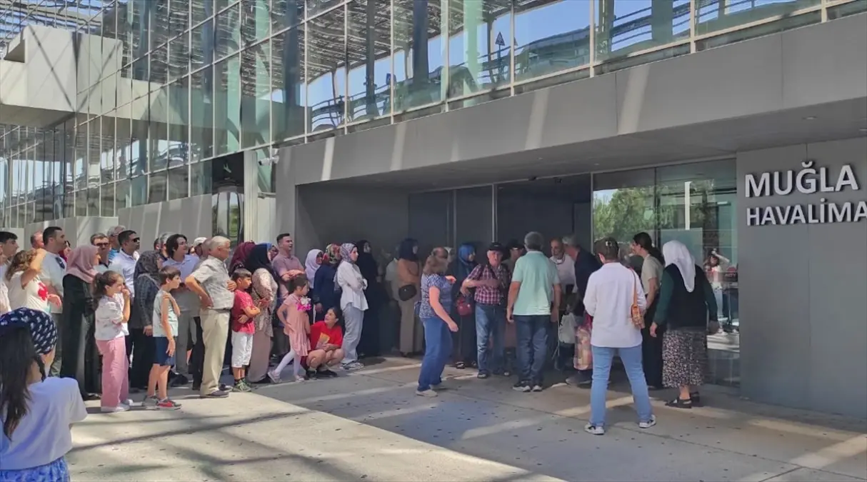 Muğlalı Hacı Kafilesi Dalaman Havalimanı'nda Karşılandı