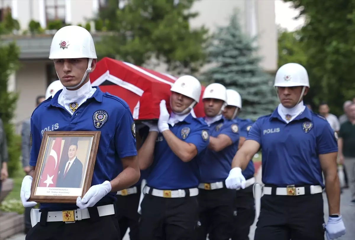 Mülkiye Başmüfettişi Erol Karaömeroğlu'nun Cenazesi Ankara'da Defnedildi